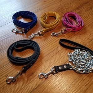 LEATHER LEASHES