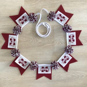 Mississippi State Bulldogs Small 7 Flag Pennant Banner-Pom Pom Bunting-Wall Hanging-Party decor