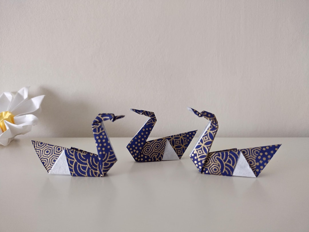 Handmade Origami Swans (set of 3): Miniature Animals, Party Favours ...