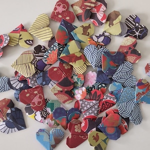 Handmade Origami 2.5 cm Hearts (Set of 48): Japanese Chiyogami Party Favours, gift toppers