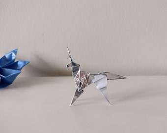 Blade Runner-inspired origami Mini Unicorn – Handmade Paper Unicorn Gift for Film Fans