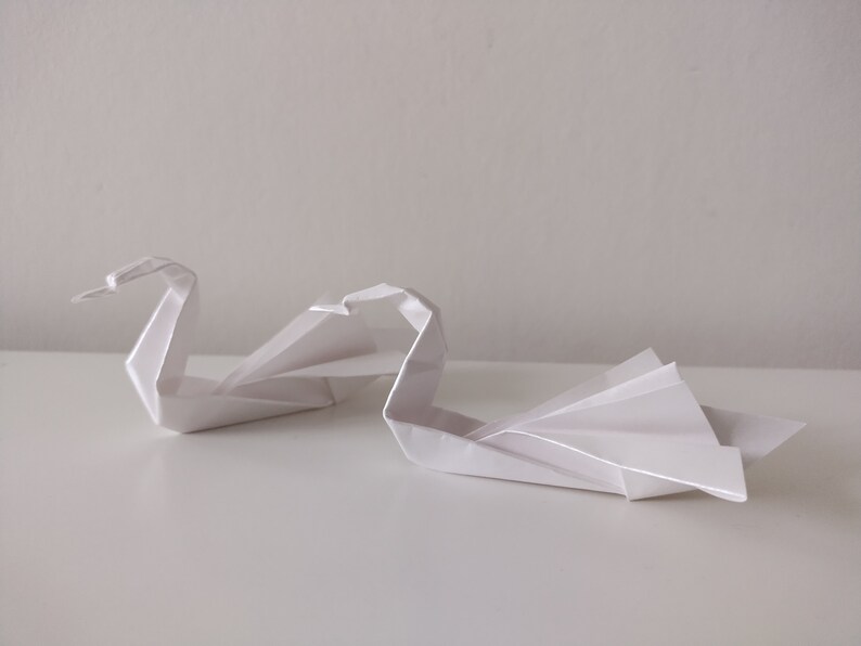 Handmade Origami Swans (set of 2): Ivory Shimmer Paper Wedding Decor ...