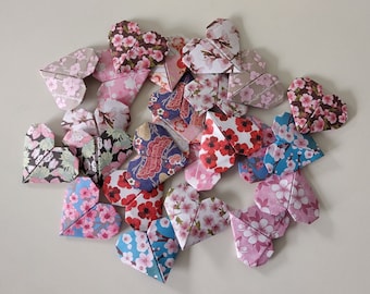 Set of 24 handmade cherry blossoms patterned origami 4 cm little hearts / party favours / gift toppers / card decorations