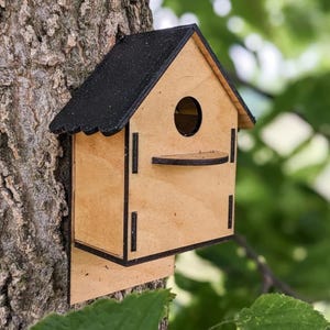 Archivo SVG de casa de pájaros cortada con láser: Proyecto de caja nido (descarga digital)