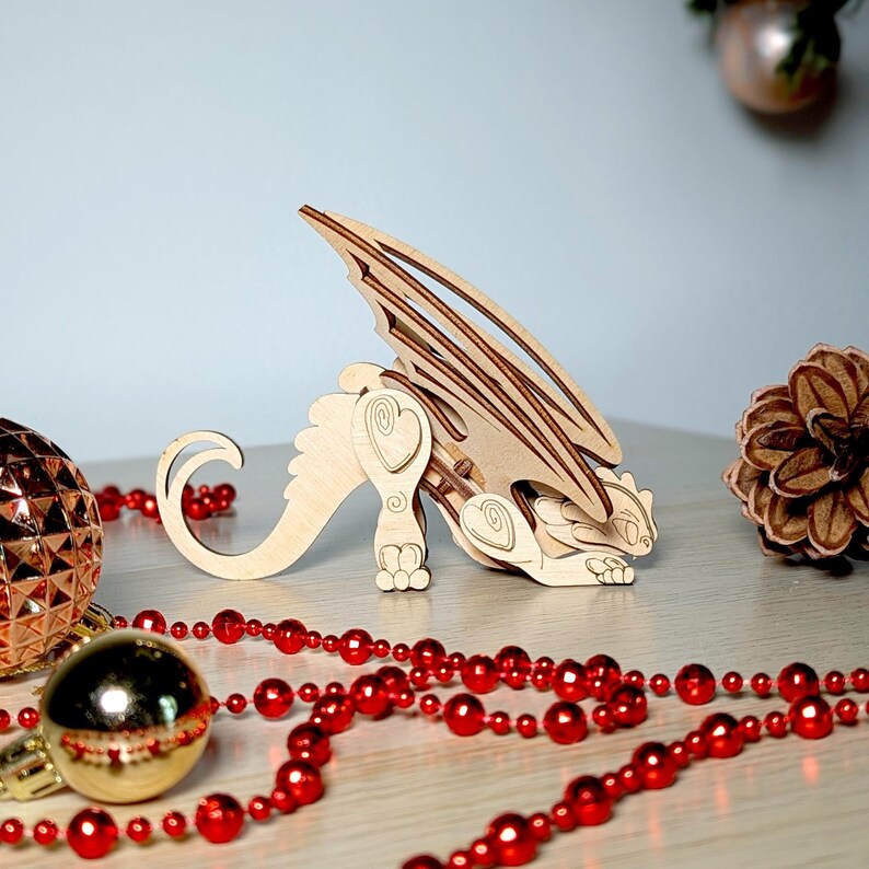 3D layered dragon decoration, laser-cut fantasy ornament for DIY holiday projects
