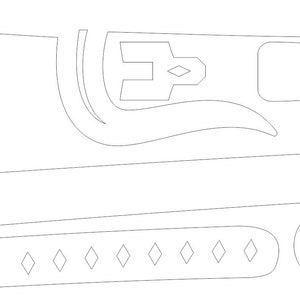 Op de afbeelding: Een zwart-witte lijntekeningpatroon voor een lederen handwerkproject. Het patroon bevat een riem, een gesp en een band.