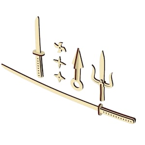 Op de afbeelding: Een set houten ninja-wapens, waaronder een katana, een dolk, drie worpsterren, een sai en een drietand.