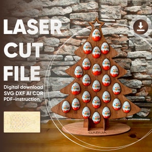 Calendario de adviento de árbol de Navidad cortado con láser con agujeros para huevos de chocolate
