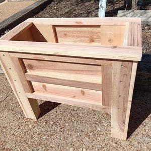Standing Cedar Flower Box Planter
