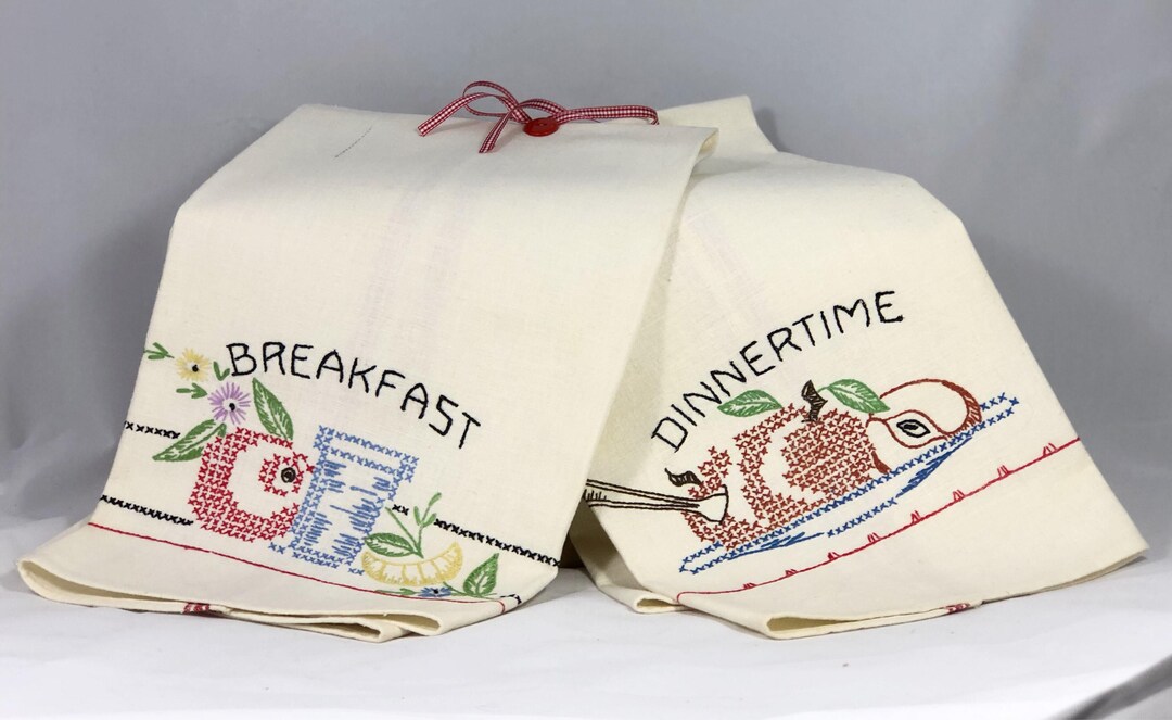 2 Vintage DISH TOWELS EMBROIDERY Farmhouse Tea Towel Country Cottage