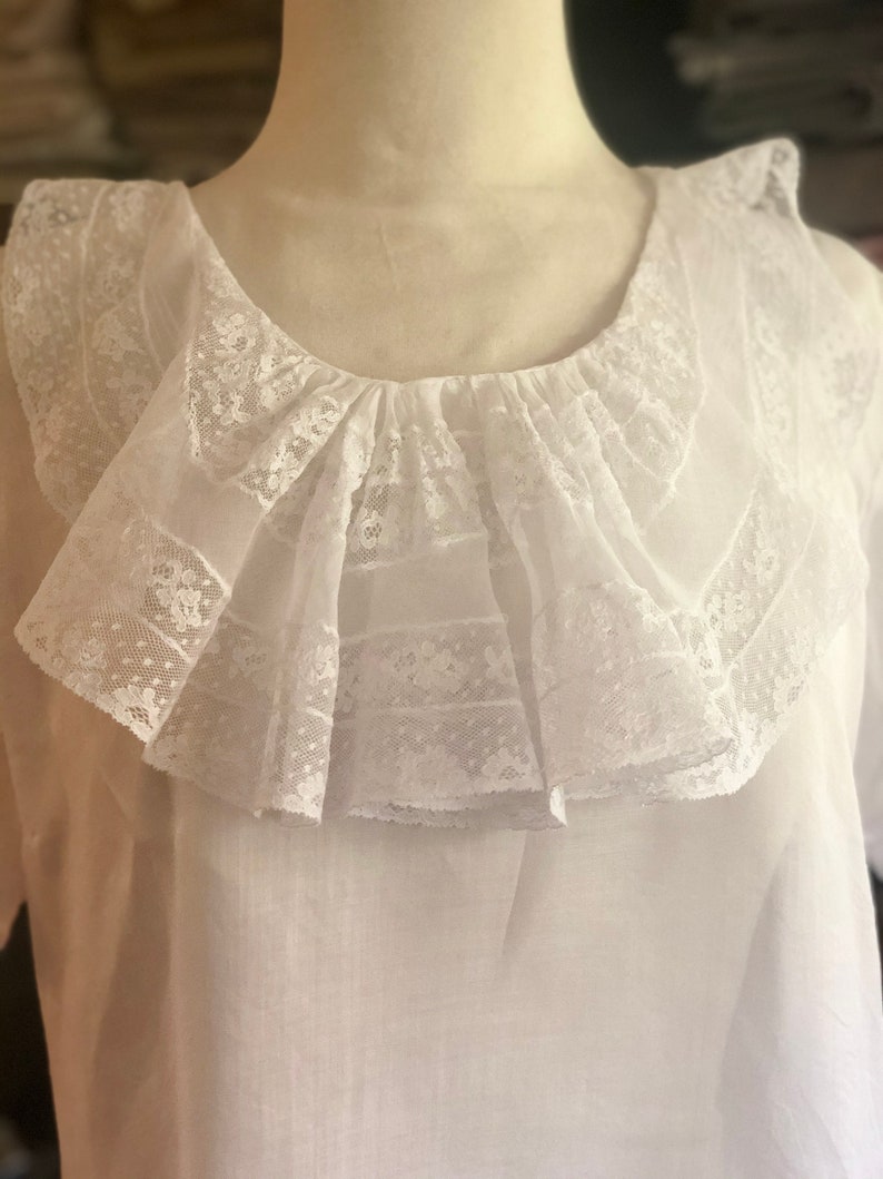 1930's Blouse with Lace Flounce image 2