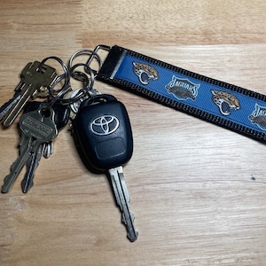 Jacksonville Jaguar’s Keyfob/keychain/wristlet/nfl/football/afc south