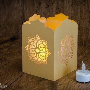 Windlight craft kit Oriental lantern gold image 1