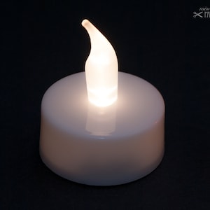 LED tealight with white flame