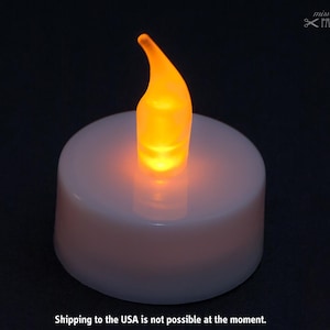 LED tealight with yellow flickering flame