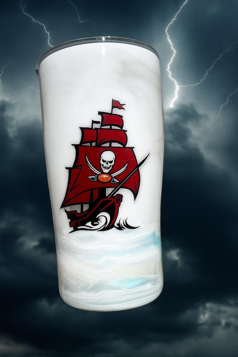 Tampa Bay Buccaneers Tumbler (CUSTOMIZABLE) - Etsy