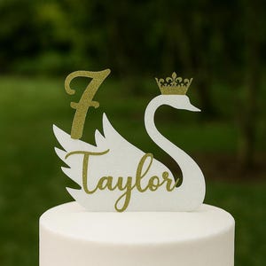 Personalisierte Schwan Geburtstag Cake Topper mit Name und Alter Krone Swan Topper für Mädchen-Geburtstags-Party-kundenspezifischer Name Zahl-Kuchen-Dekoration