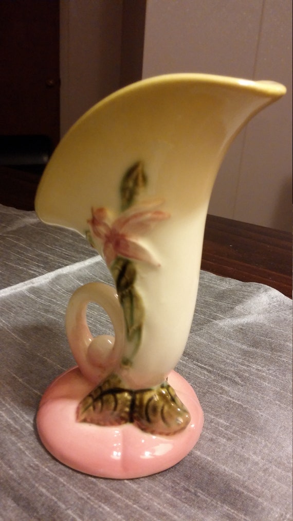 Circa 1940s Hull Pottery Woodland Cornucopia Vase W2 5 1 2 Etsy