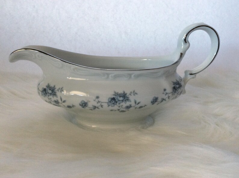 Johann Haviland Bavaria Germany White Blue Floral Gravy Boat Silver