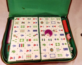 Mahjong Set 148 Tri-Color Pink Fuchsia Tiles Bettor Dice with Brown Zippered Carrying Case Vintage Mah Jong Mah Jongg