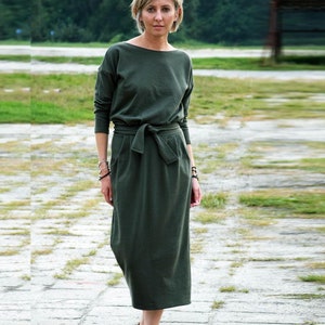 コットンマキシドレス、ポケット付きロングスリーブドレス、バトーネックライン