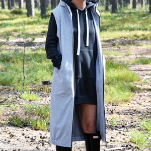 Baumwoll Strickjacke / ärmellose lange Strickjacke / Frauen Baumwollweste / Grauer ärmelloser Mantel / Extravagante Weste / einfacher Mantel / Tiefe Strickjacke