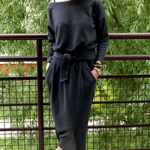 NINA 100% Baumwolle Maxikleid mit Gürtel / handgefertigt / Lange Ärmel / mit Taschen / Rundhalsausschnitt / langes Kleid / elegantes Kleid / Graphit Bild 8