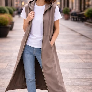 Casaco midi de algodão sem mangas com capuz, bolsos aplicados, colete com zíper duplo, casaco de algodão estilo boho casual, casaco de verão, casaco personalizado.