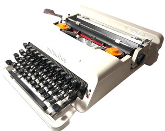 Olivetti Valentine (White) Typewriter