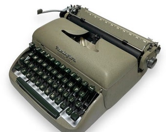 Remington Travel Riter Typewriter