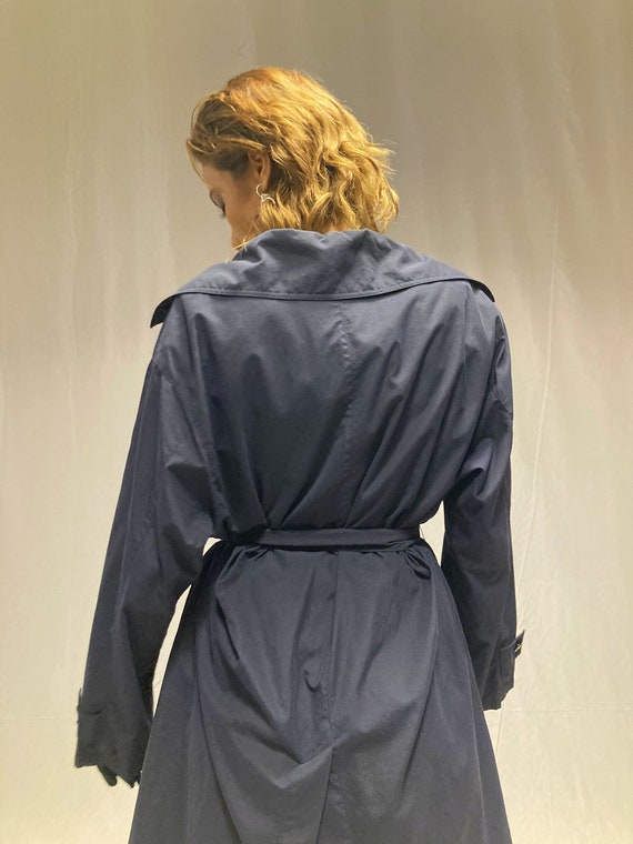 CHANEL 1980 vintage navy blue trench - image 6