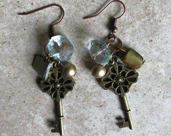 Skeleton key dangle earrings // unique bronze key earrings