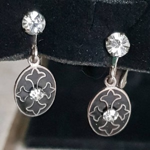 Vintage earclips earrings