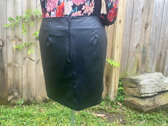 Black faux leather mini skirt - image 3