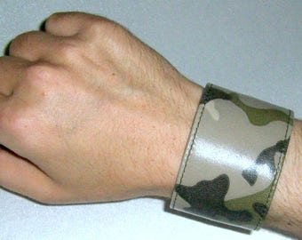 Leather bracelet Purse bracelet Wrist wallet Camouflage bracelet with hidden money Secret compartment Leather bracelet Fetish Flecktarn wrist wallet
