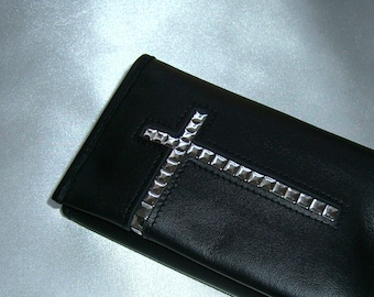 Tabaksbeutel Kreuz Tabaktasche Ledertabaktasche Lederetui für Tabak  schwarzes Etui mit silberfarbenes Kreuzmotiv Glamrock La Croix Edelpunk