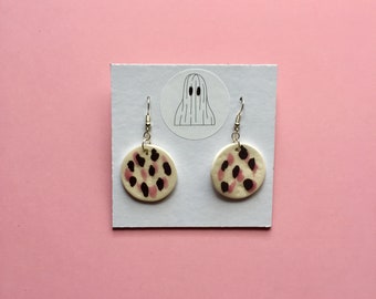 Ceramic earrings / Pink and black patterns