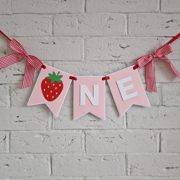 Bannière de chaise haute aux fraises, bannière de chaise haute pour le premier anniversaire des baies, décorations de décoration de fête de premier anniversaire sucrées aux fraises