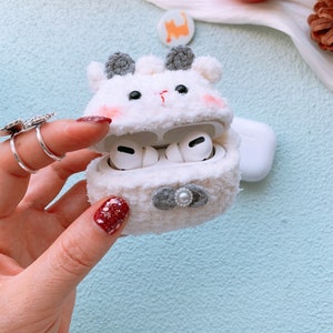 Furry Sheep AirPods Case Knitted, Crochet Airpod Case, Crochet Earbud Case, Airpods Pro case, Cute Airpod Cover, Amigurumi Airpod Case