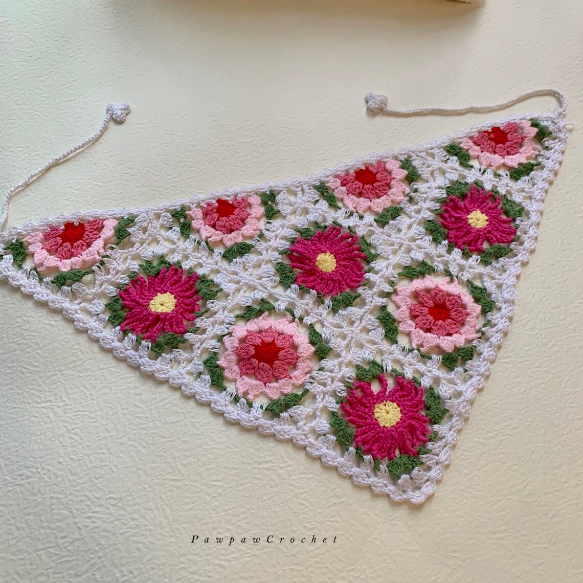Vintage Crochet Daisy Bandana with Ladybugs | Handmade Flower Hair Kerchief Cottagecore Wrap main image 1