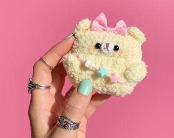 Estuche para Airpods de ganchillo con forma de oso esponjoso, estuche de peluche para Airpods Pro, estuche con lazo rosa, funda bonita para Airpods, estuche para AirPods Gen 3