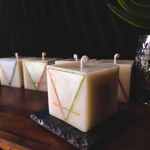 Stellament Earth Cube Candle Quatro Lados Alquímico Zodíaco, Planeta e Elemento Design