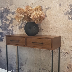 Venice Nuss- Konsole mit Schubladen, Kommode in Nussbaumfarbe, Schminktisch mit Schubladen, Konsole, Zimmer, Wohnzimmer, schwarzer Rahmen