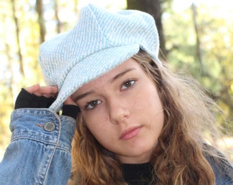 Casquette Gavroche  / lainage à chevrons / bleu ciel et écru