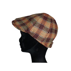 Men&#39;s Beret, Flat Cap in orange and green wool fabric