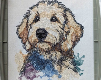 ゴールデンドゥードルの刺繍デザイン | 水彩犬用刺繍機ファイル | 5x7、6x10のフープサイズ