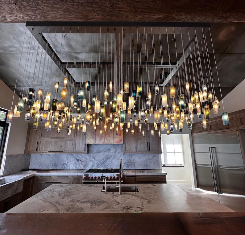 Restaurantverlichting, projectverlichting – Gleams glas-in-loodlamp | Feature Light voor commerciële plafond- of loftkroonluchter afbeelding 1