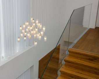 Foyer-Kronleuchter aus geschmolzenem Glas. einzigartige Beleuchtung für Foyer, Kücheninsel, Esszimmerlicht. Maßgeschneiderte Leuchte