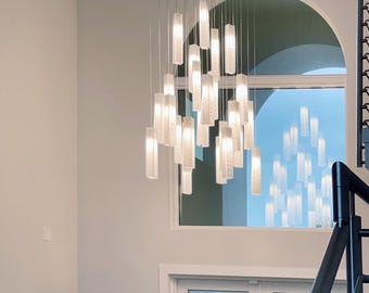 Pendant Lighting Chandelier for Entryway Lighting. Chandelier Lighting Modern. Large Chandelier fits High Ceiling Foyer. Large Chandelier