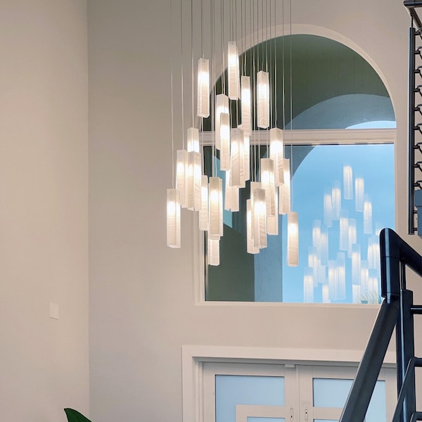 Pendant Lighting Chandelier for Entryway Lighting. Chandelier Lighting Modern. Large Chandelier fits High Ceiling Foyer. Large Chandelier